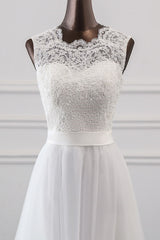 Elegant Long Sweetheart Lace-up Tulle A-line Wedding Dress
