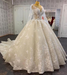 Vintage Long A-line Bateau Appliques Lace Sequins Tulle Floor Length Wedding Dresses