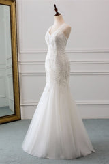 Gorgeous Long Mermaid V-neck Tulle Wedding Dress with Beadings