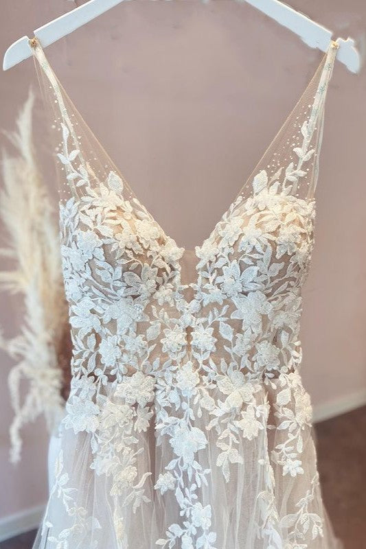 Long Spaghetti Straps Sweetheart A-Line Appliques Lace Tulle Wedding Dresses