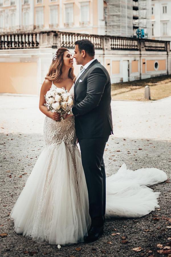 Long Mermaid Sweetheart Tulle Lace Backless Wedding Dress with Chapel Train
