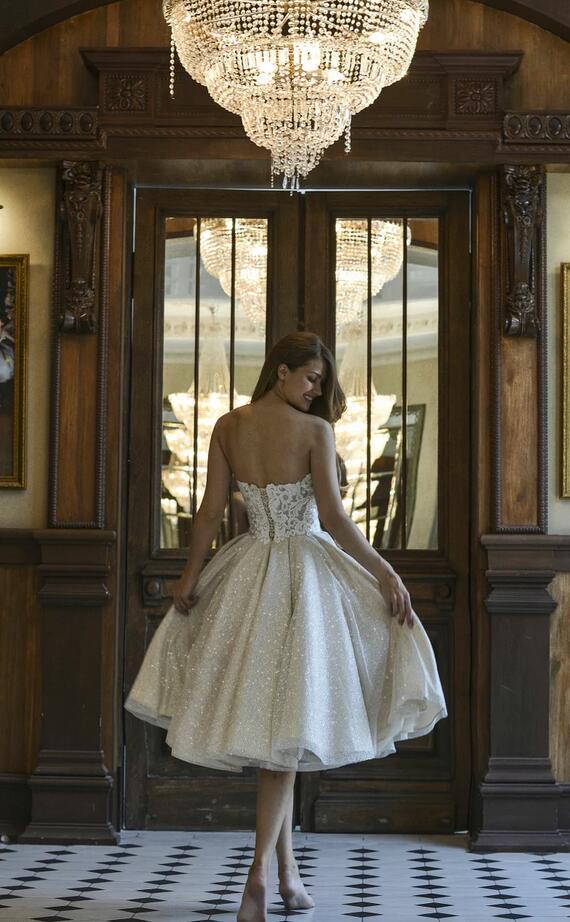 Beautiful Short A-line Glitter Off the Shoulder Lace Appliques Wedding Dress