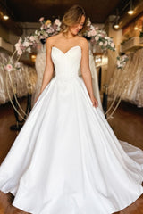 Elegant Long A-line Open Back Strapless Sweetheart Floor Length Wedding Dress
