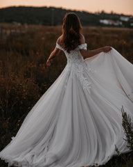 Gorgeous Long A-line Off the Shoulder Tulle Wedding Dress with Appliques Lace