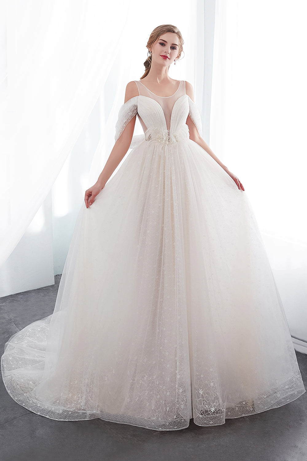 Elegant Long Lace A-line Tulle Sleeveless Floor Length Wedding Dresses