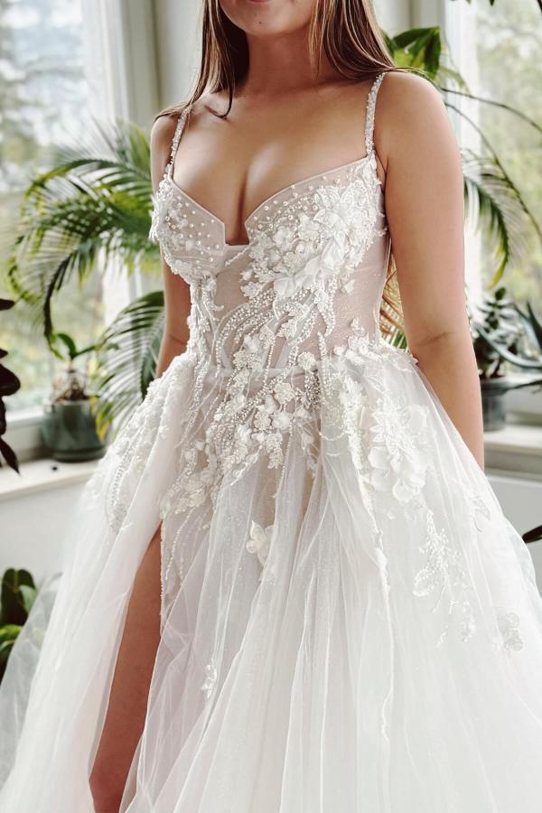 Long Spaghetti Straps V Neck Tulle A Line Wedding Dress with Appliques Lace