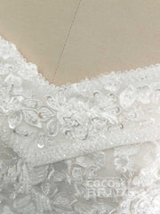 Gorgeous Long Tulle Off the Shoulder Lace Ball Gown Wedding Dresses