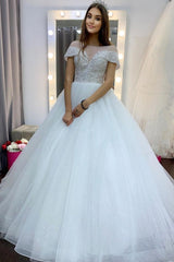 Elegant Long A-Line Bateau Sequins Crystal Short Sleeve Tulle Train Wedding Dress