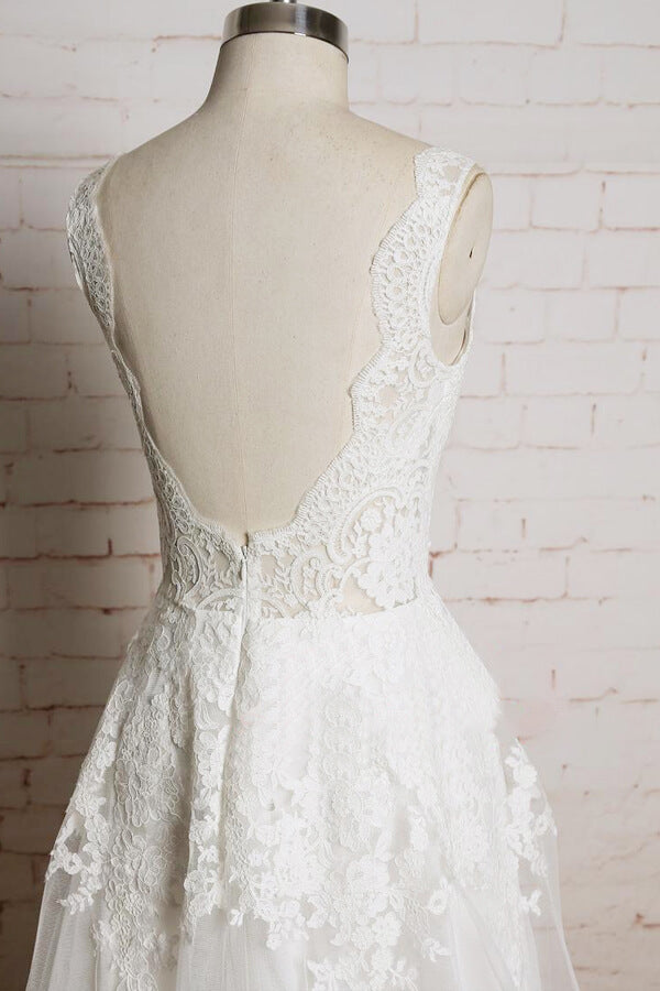 Chic Long V-neck Appliques Lace Tulle A-line Wedding Dress
