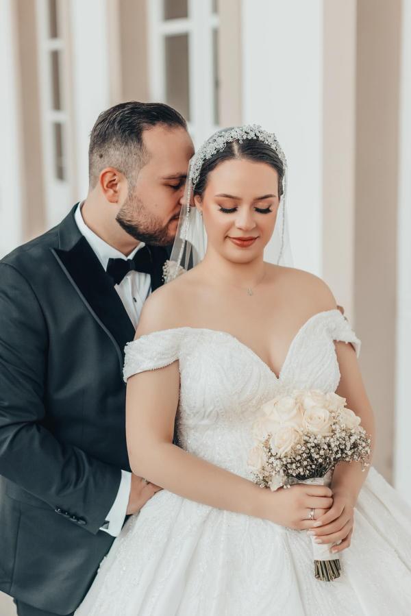 Elegant Long Ball Gown Off the Shoulder Satin Lace Ivory Wedding Dresses