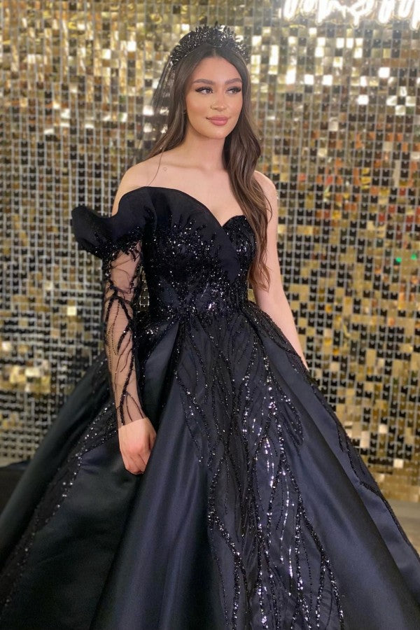Black Long Ball Gown Sweetheart Satin Lace Wedding Dress with Sleeves