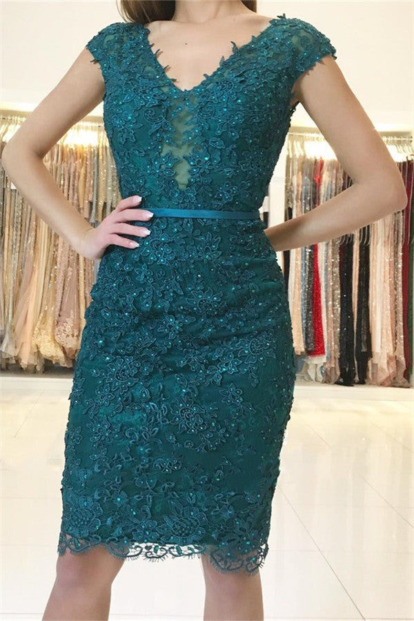 Dark Green Straps Lace Appliques Short Mermaid Homecoming Dresses