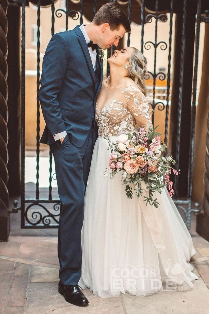 Charming A-line Sweetheart Chiffon Beading Long Sleeves Wedding Dress