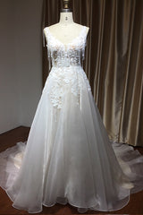 Long V-neck Straps Appliques A-line Backless Tulle Wedding Dresses