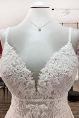 Long A-line V-neck Tulle Sleeveless Ruffles Appliques Lace Backless Wedding Dress