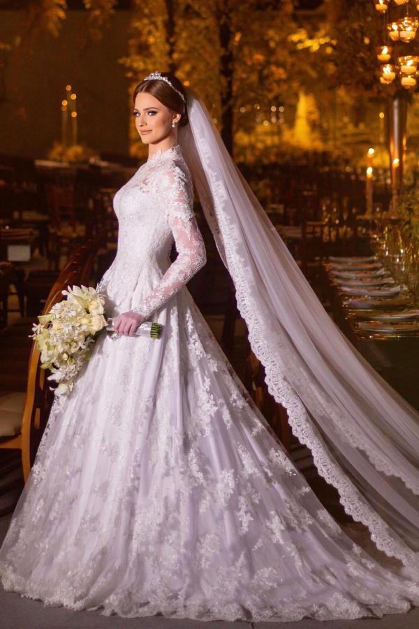 Elegant Long Sleeves A-line High Neck Floral Lace Appliques Wedding Dresses