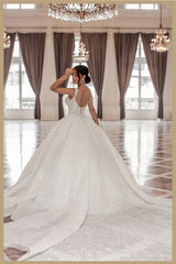 Elegant Ball Gown Sweetheart Tulle Sleeveless Long Beading Wedding Dress