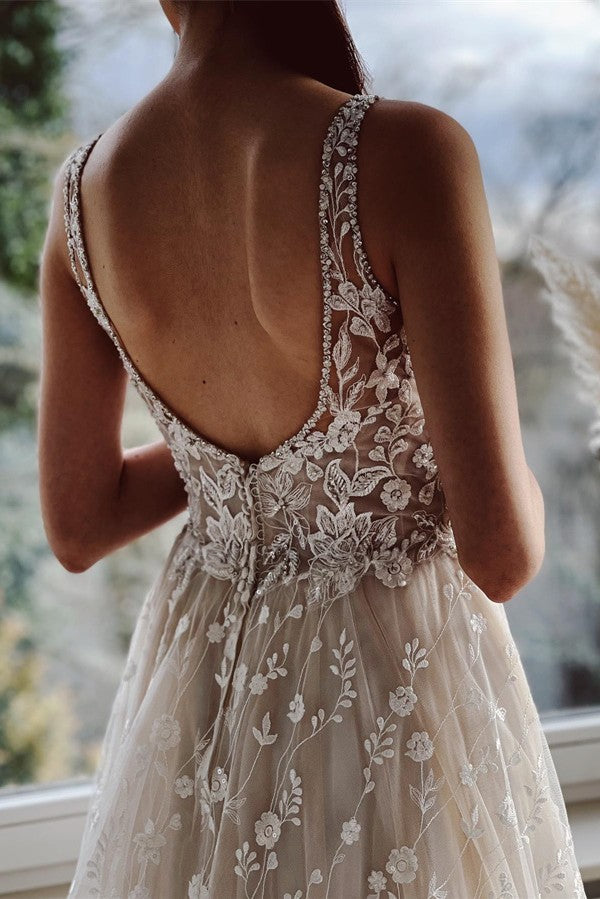 Gorgeous Long A-line V-neck Tulle Lace Backless Wedding Dresses