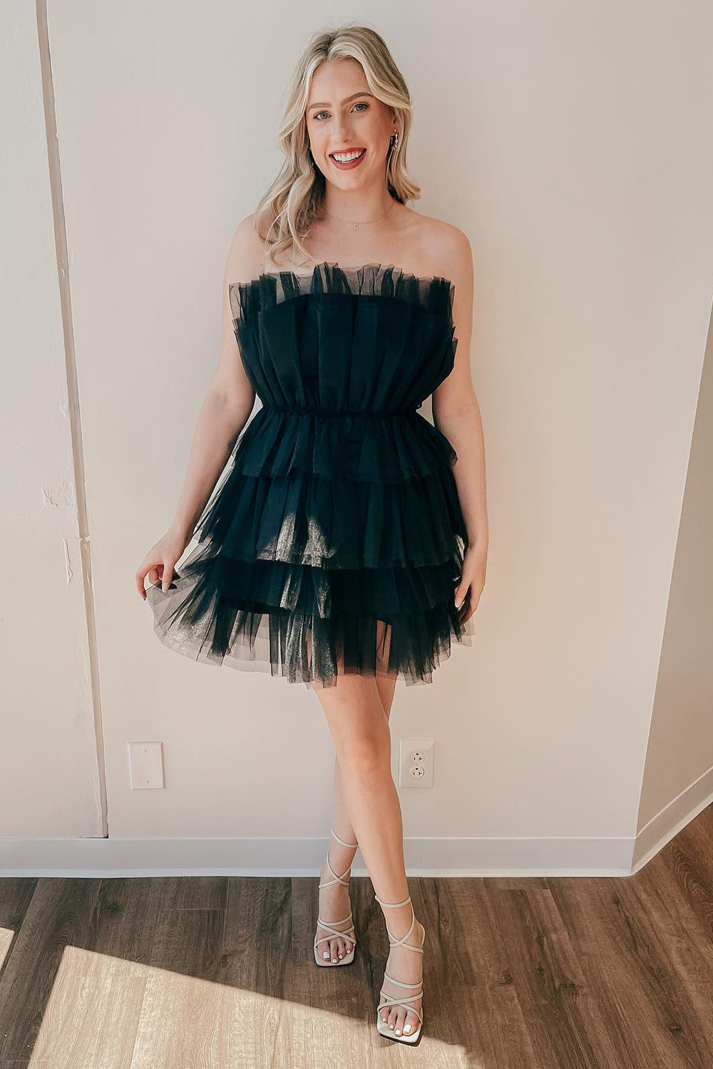 Cute A-line Strapless Tiered Tulle Party Homecoming Dress