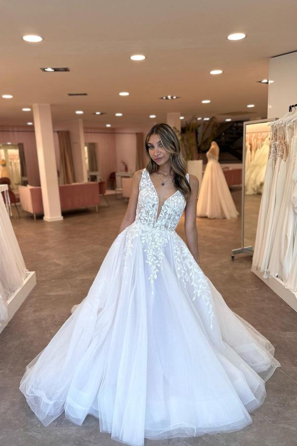 Elegant White A-Line V-neck Sleeveless Lace Tulle Long Wedding Dress with Ruffles