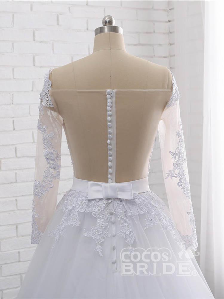 Elegant Long Sleeves Lace Covered Button Ball Gown Wedding Dresses