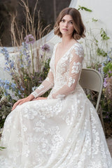 Gorgeous Long A-line V-neck Tulle Backless Lace Wedding Dresses with Sleeves