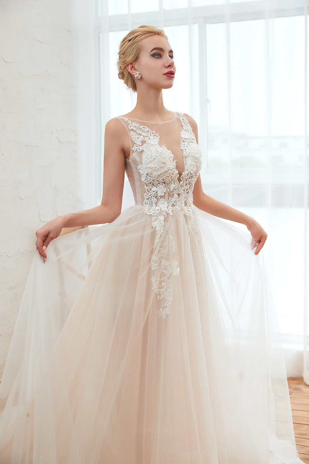 Long A-line Bateau Tulle Open Back Wedding Dress With Floral Lace