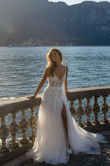 Boho Long A-line V-neck Tulle Lace Open Back Wedding Dresses with Slit