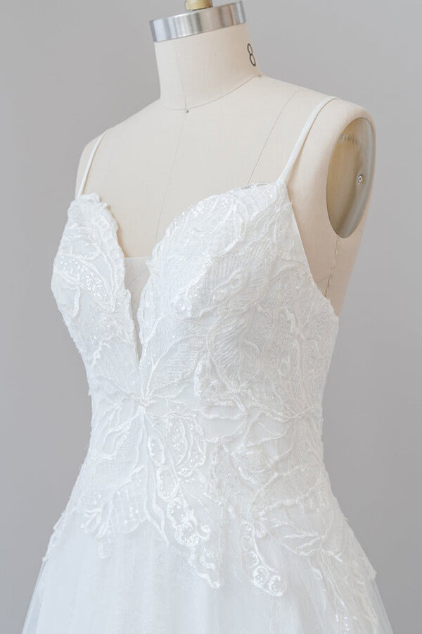 Long Sweetheart Spaghetti Strap Applique Tulle A-line Wedding Dress