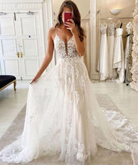 Beautiful Long Spaghetti Straps A-Line Tulle Appliques Lace Floor Length Prom Dress