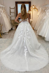 Beautiful White Long A-line Sweetheart Tulle Lace Wedding Dress with Slit