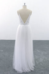 Elegant Long A-line V-neck Spaghetti Strap Tulle Lace Boho Weddding Dresses