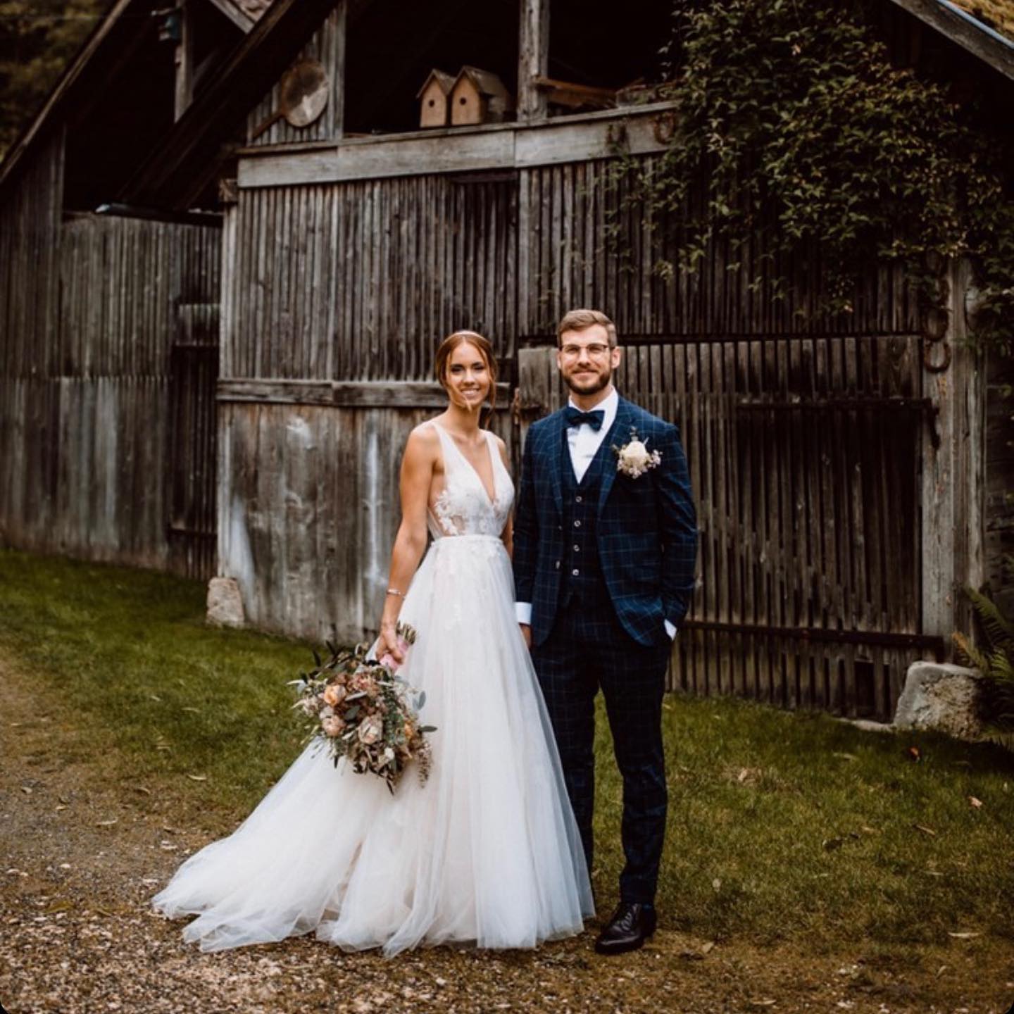 Stunning Long V-neck A-Line Open Back Tulle Floor Length Floral Wedding Dress