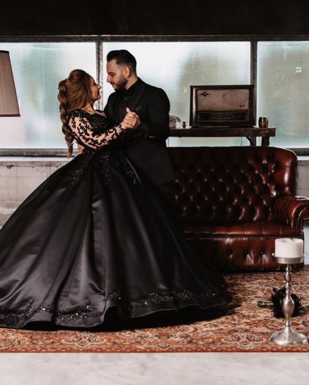 Vintage Long Ball Gown Satin Black Wedding Dress with Sleeves