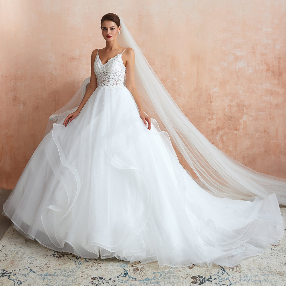 Long Sweetheart Appliques Lace Tulle A-line Wedding Dress