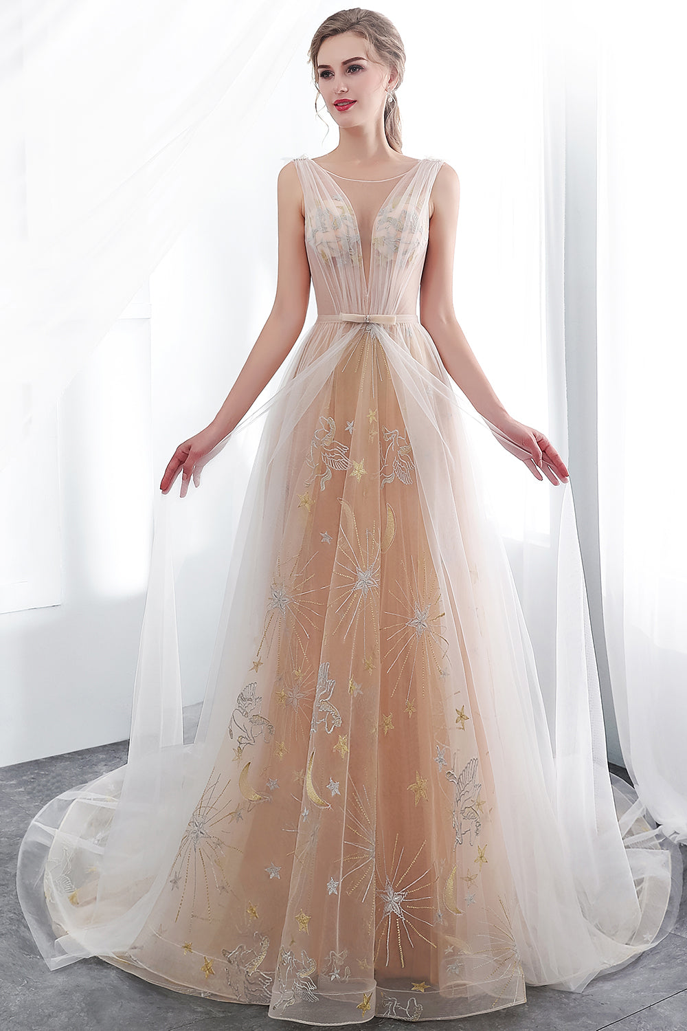 A-line Sleeveless Long Tulle Appliques Evening Dresses