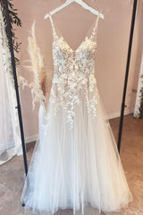Long Spaghetti Straps Sweetheart A-Line Appliques Lace Tulle Wedding Dresses