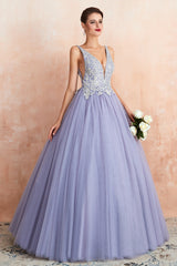 Long Ball Gown V-neck Tulle Lace Prom Dress