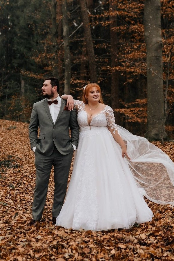 Boho Deep V-neck Long Sleeves Plus Size Ball Gown Wedding Dresses