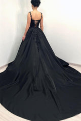 Elegant Long Black A-line Sweetheart Satin Appliques Wedding Dress with Train