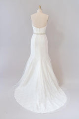 Elegant Long Mermaid Ruffle Sweetheart Lace Tulle Wedding Dress