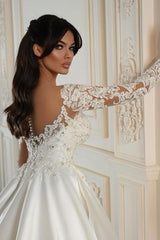 Gorgeous Long Sleeves A Line Open Back Sweetheart Appliques Lace Satin Wedding Dress