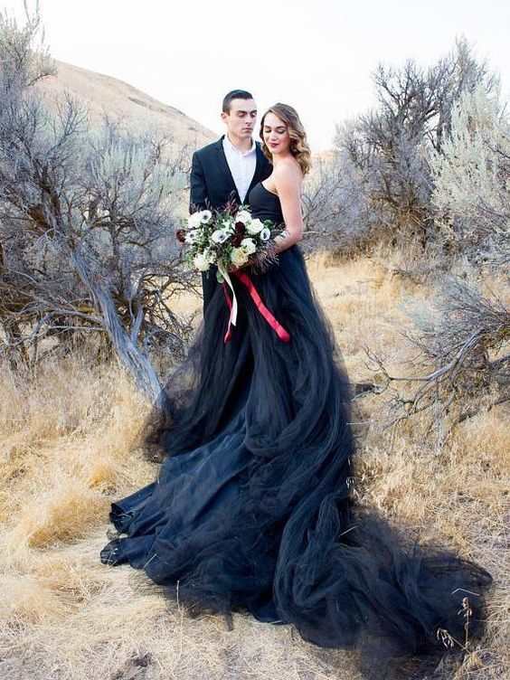 Elegant Long A-line Strapless Tulle Floor Length Black Wedding Dress