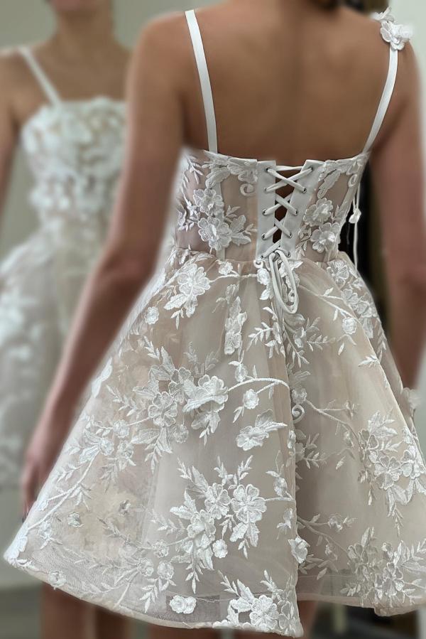 Short A-line Square Neck Spaghetti Straps Sleeveless Tulle Appliques Lace Wedding Dresses
