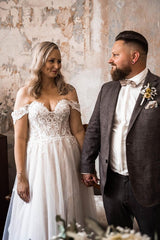 Beautiful Long A-line Off the Shoulder Tulle Lace Wedding Dress
