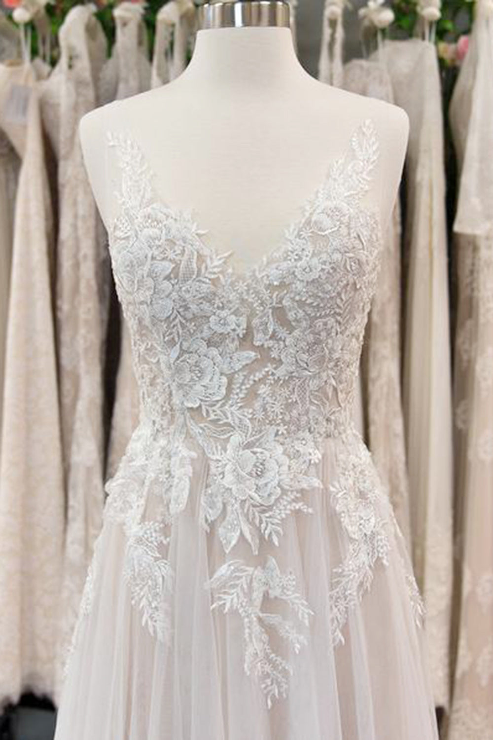 Chic Long V neck Appliques Lace Chiffon Tulle A line Wedding Dress