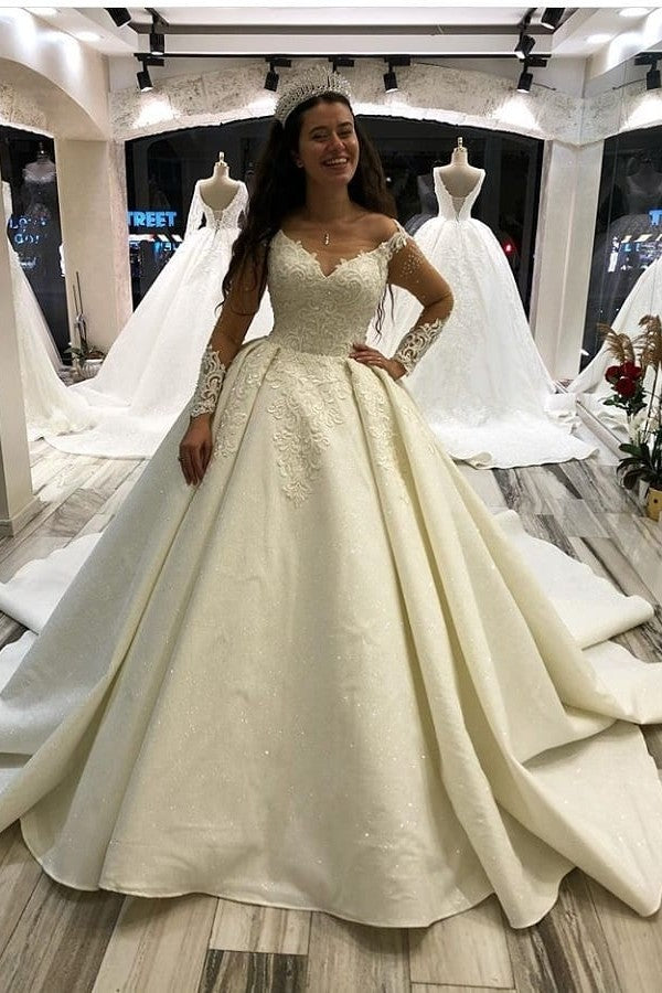 Elegant Long A-line Sweetheart Satin Lace Wedding Dress with Sleeves