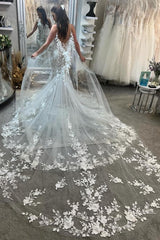 Long Mermaid Spaghetti Straps V-Neck Open Back Tulle Appliques Lace Wedding Dress