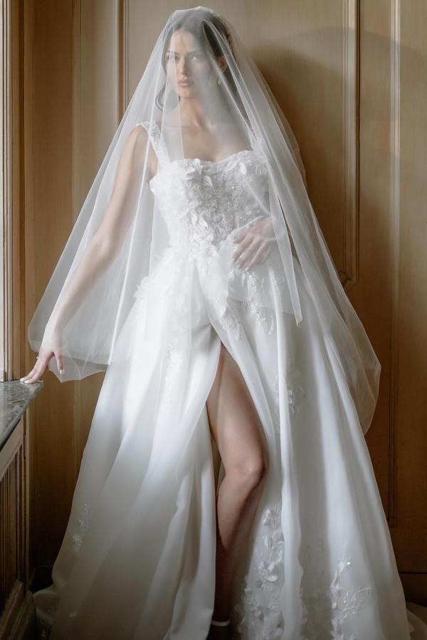 Luxury White Long A-line Tulle Lace Wedding Dresses with Slit