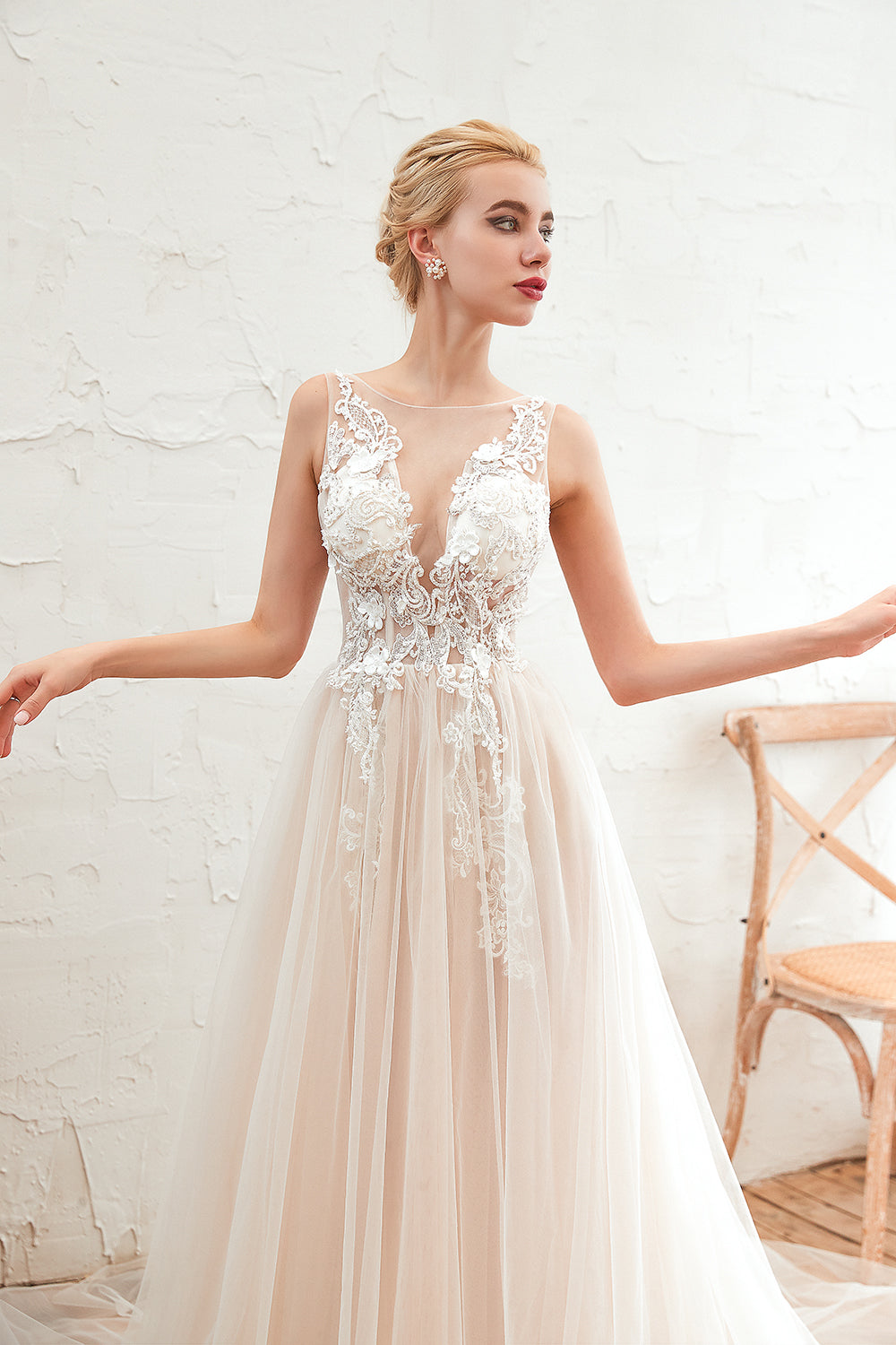 Long A-line Bateau Tulle Open Back Wedding Dress With Floral Lace